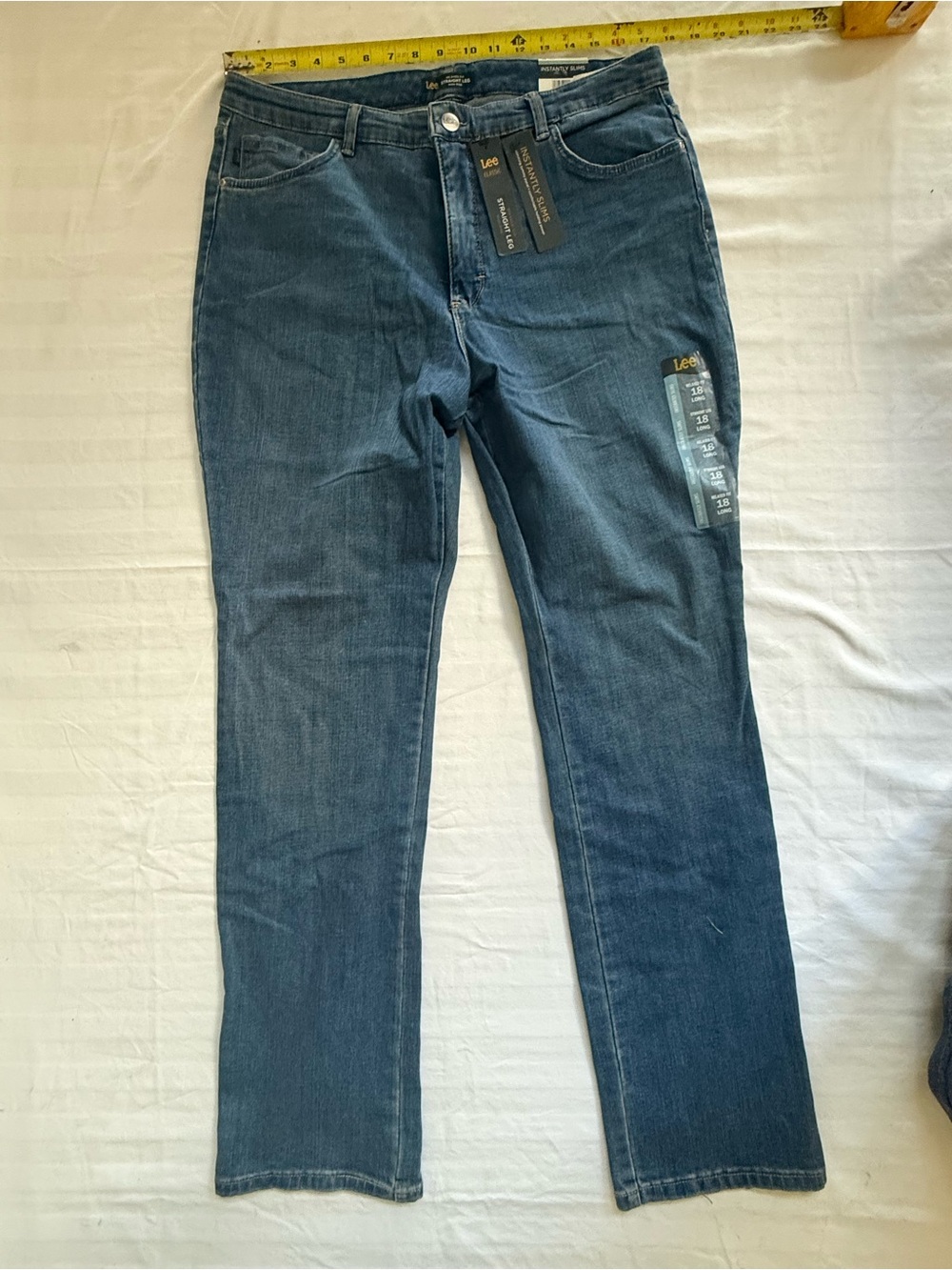 Lee Instantly Slims Straight Leg Jeans in Dark Blue Size 18 Plus Size Denim NWT